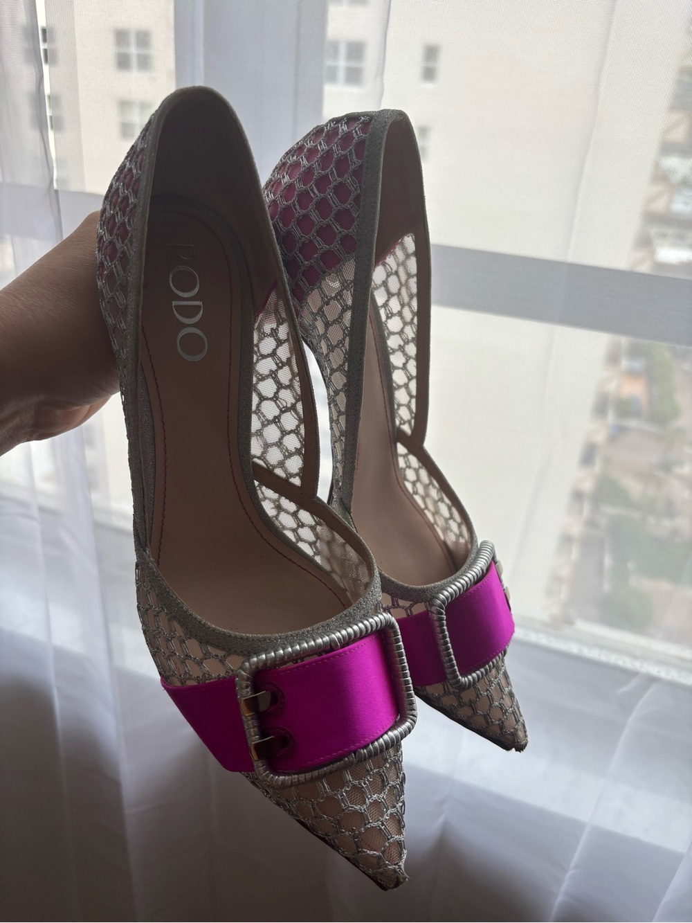 RODO Mesh Pointed-Toe Pumps with Fuchsia Accent